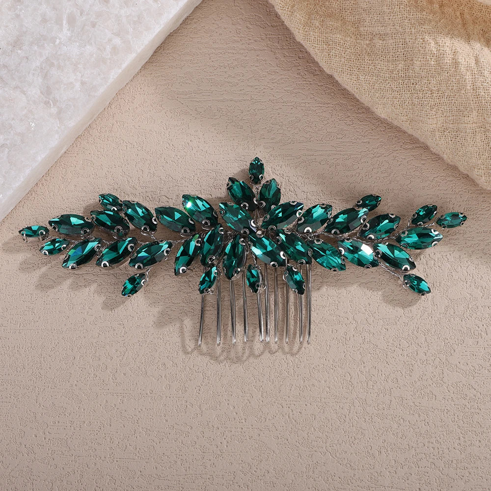 Leonora Comb