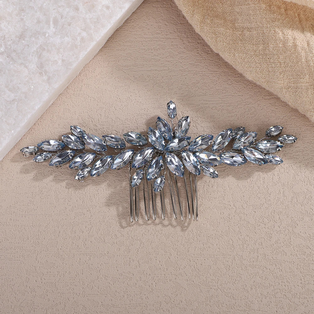 Leonora Comb