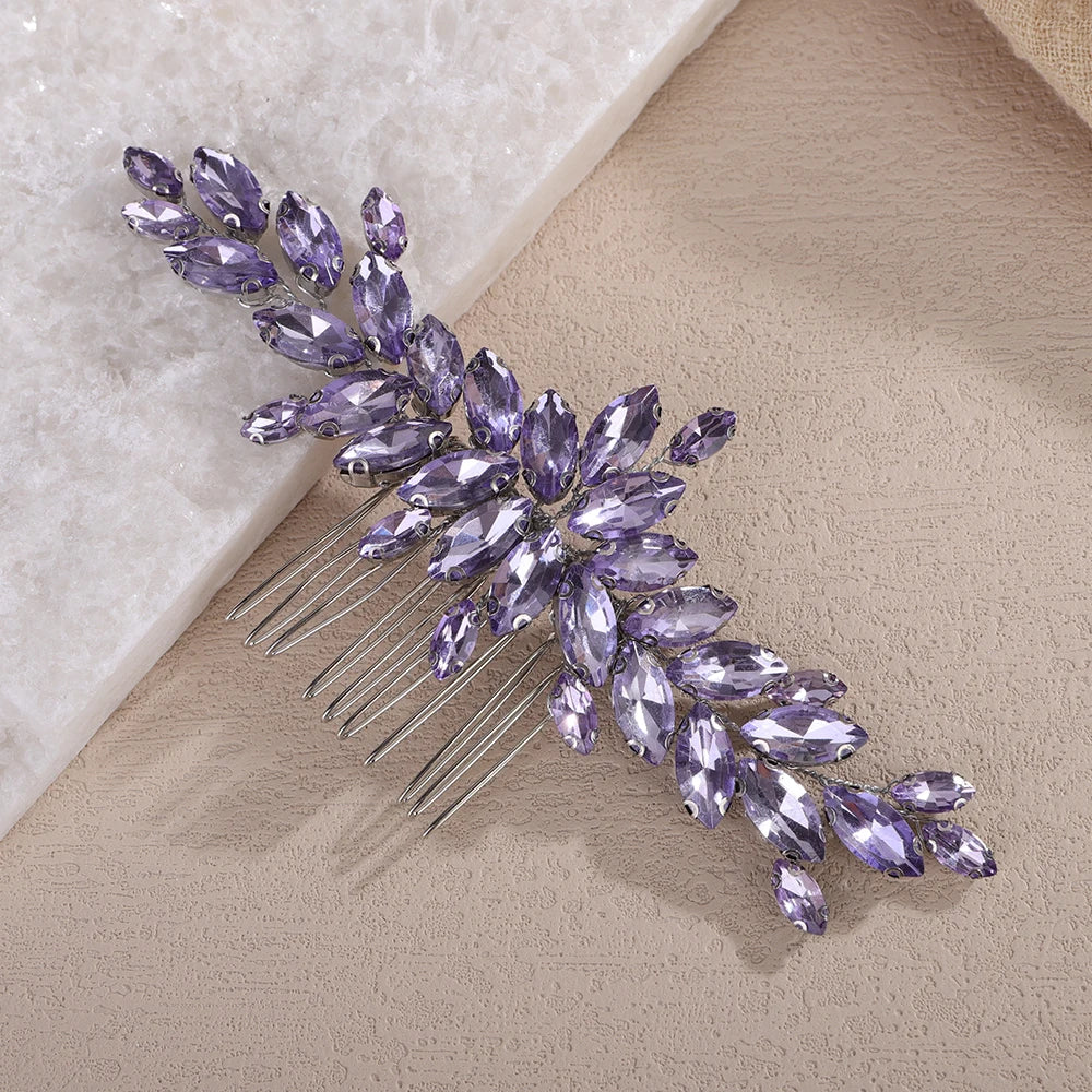 Leonora Comb